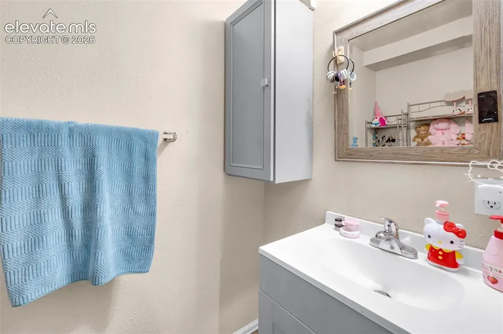 1259 S Winterhaven Drive Pueblo West, CO 81007