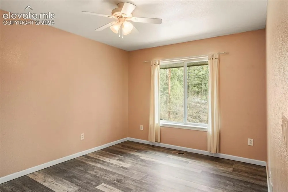 1424 High Drive Sedalia, CO 80135
