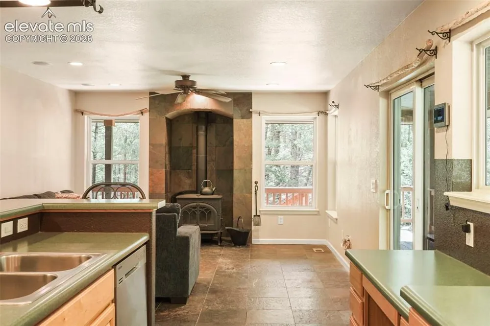 1424 High Drive Sedalia, CO 80135