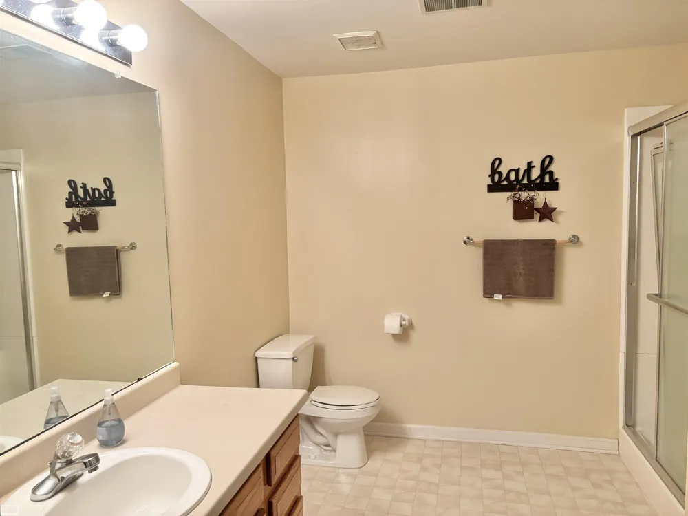 34904 Chickadee Ridge Ridge Richmond City, MI 48062