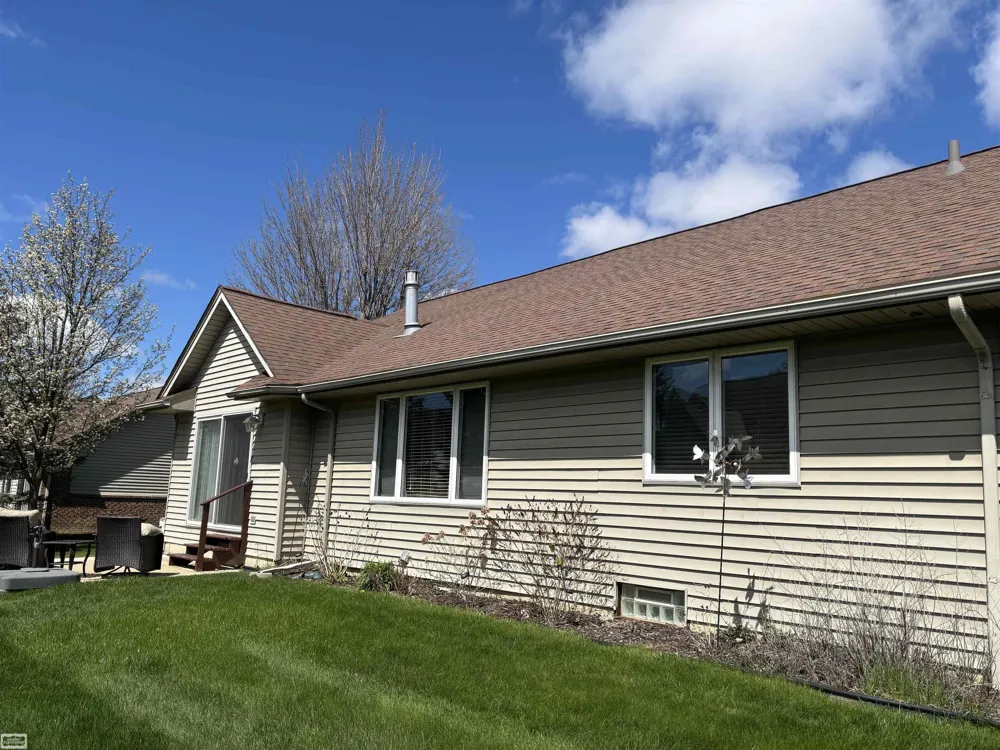 34904 Chickadee Ridge Ridge Richmond City, MI 48062