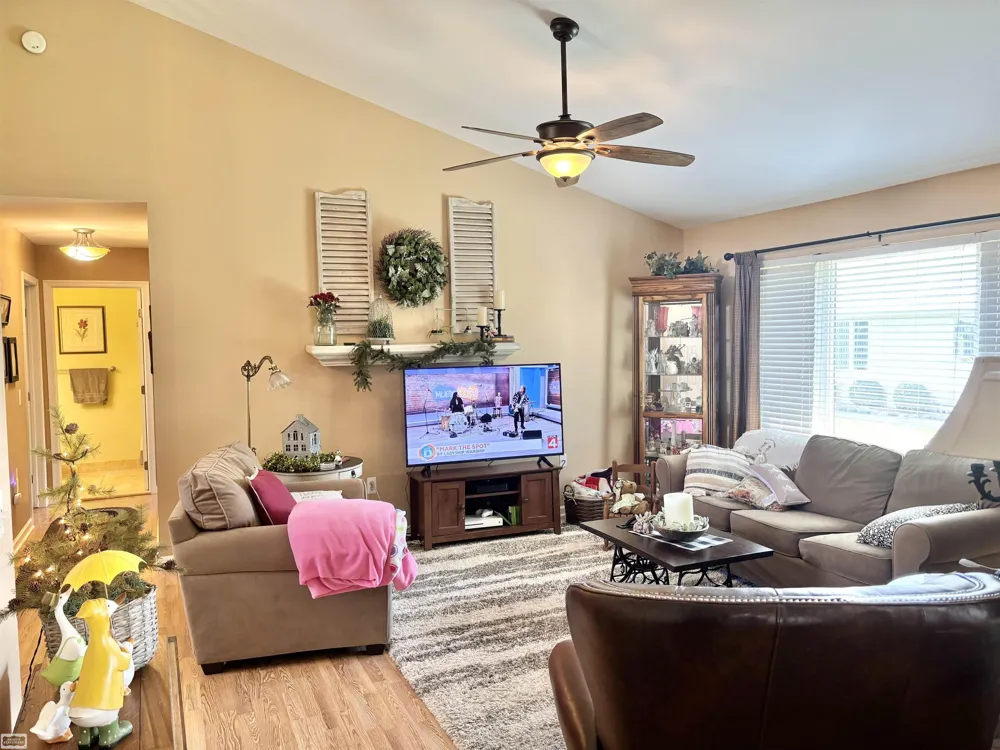 34904 Chickadee Ridge Ridge Richmond City, MI 48062