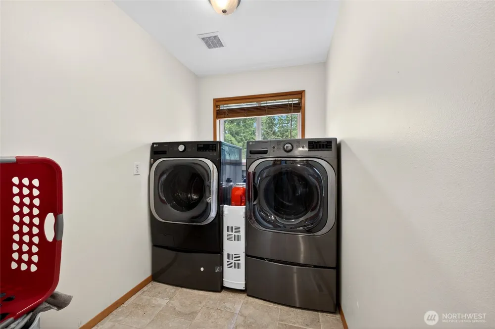 34888 336th Avenue SE Enumclaw, WA 98022
