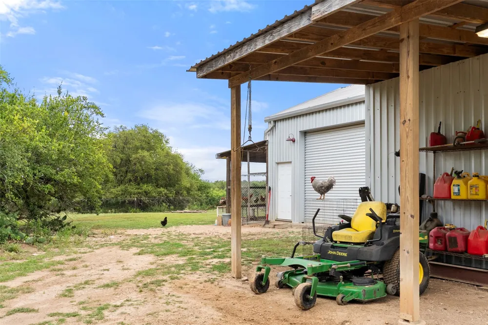 3830 Outback Trail Spicewood, TX 78669