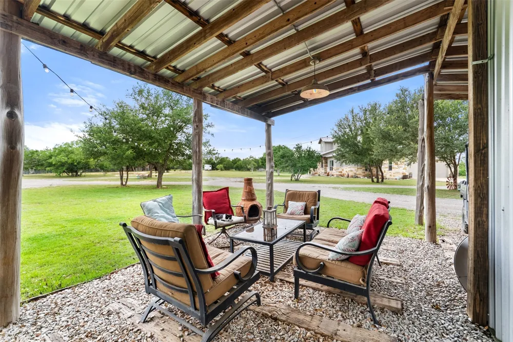 3830 Outback Trail Spicewood, TX 78669