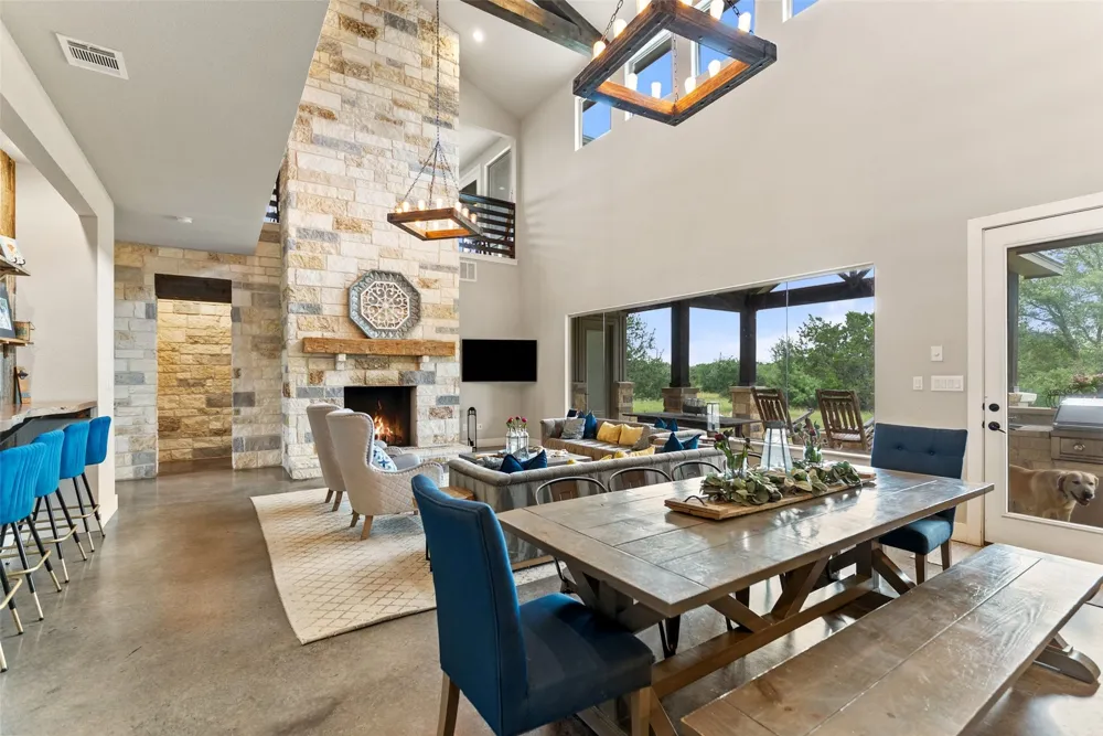 3830 Outback Trail Spicewood, TX 78669