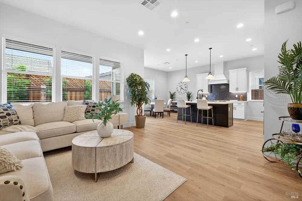 357 Cornell Street Windsor, CA 9549