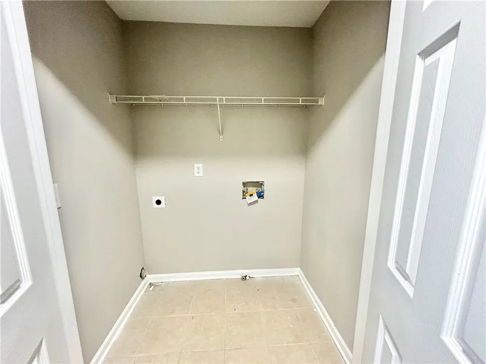 845 Store House Court #B Monroe, GA 30655