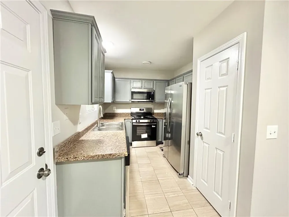 845 Store House Court #B Monroe, GA 30655