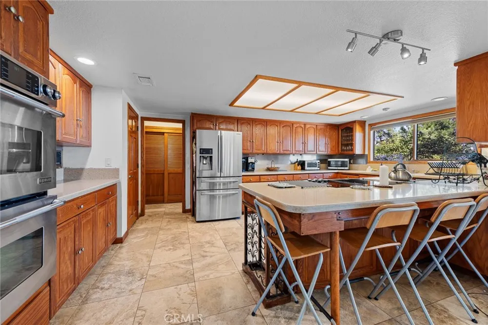 26100 Calle Corveta Temecula, CA 92590