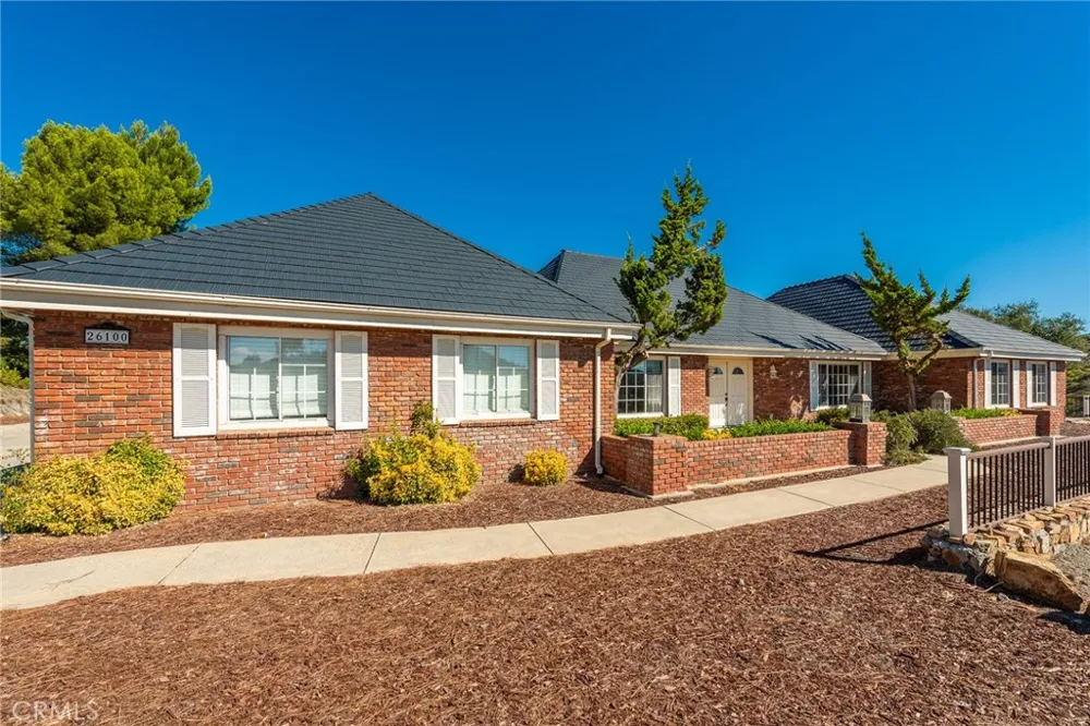 26100 Calle Corveta Temecula, CA 92590