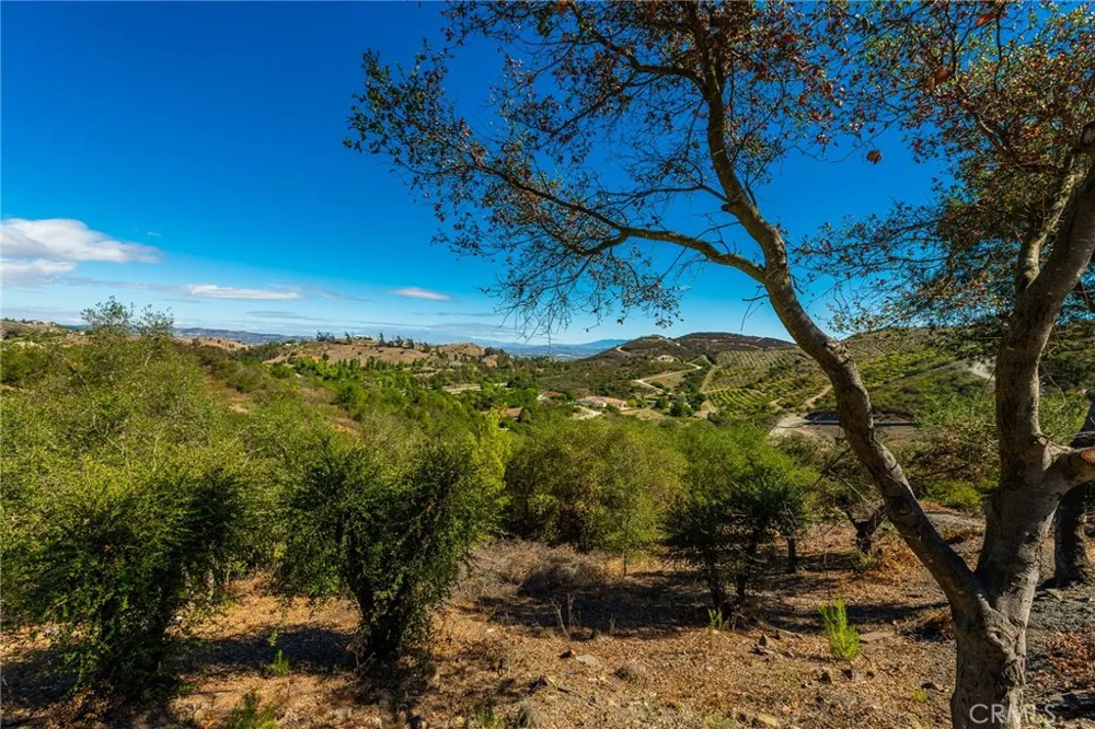 26100 Calle Corveta Temecula, CA 92590