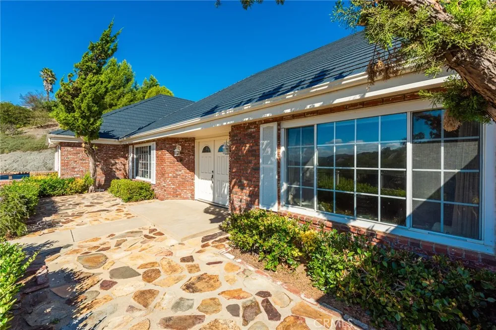 26100 Calle Corveta Temecula, CA 92590