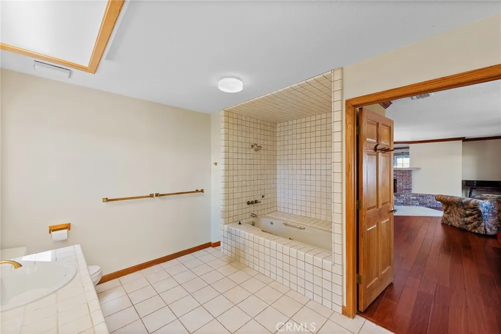 26100 Calle Corveta Temecula, CA 92590