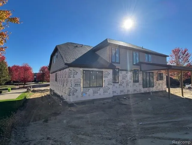 61367 BEACON HILL DRIVE Washington Township, MI 48094