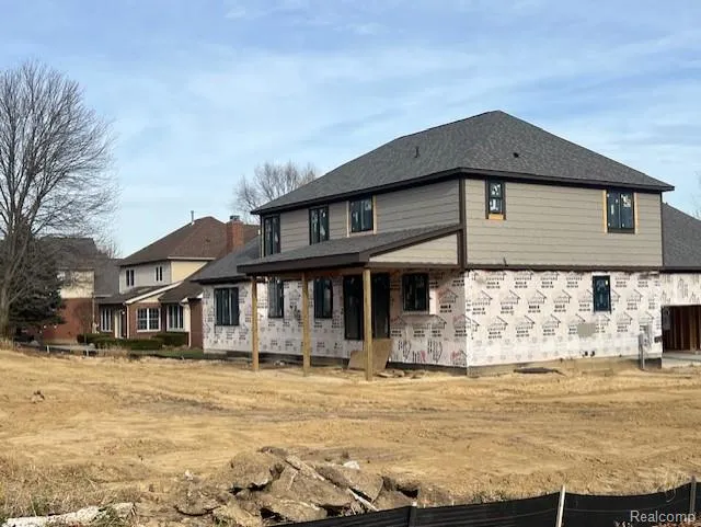 61367 BEACON HILL DRIVE Washington Township, MI 48094