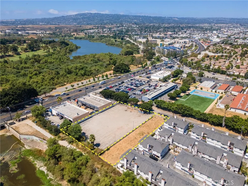 25530 Dodge Avenue Harbor City, CA 90710