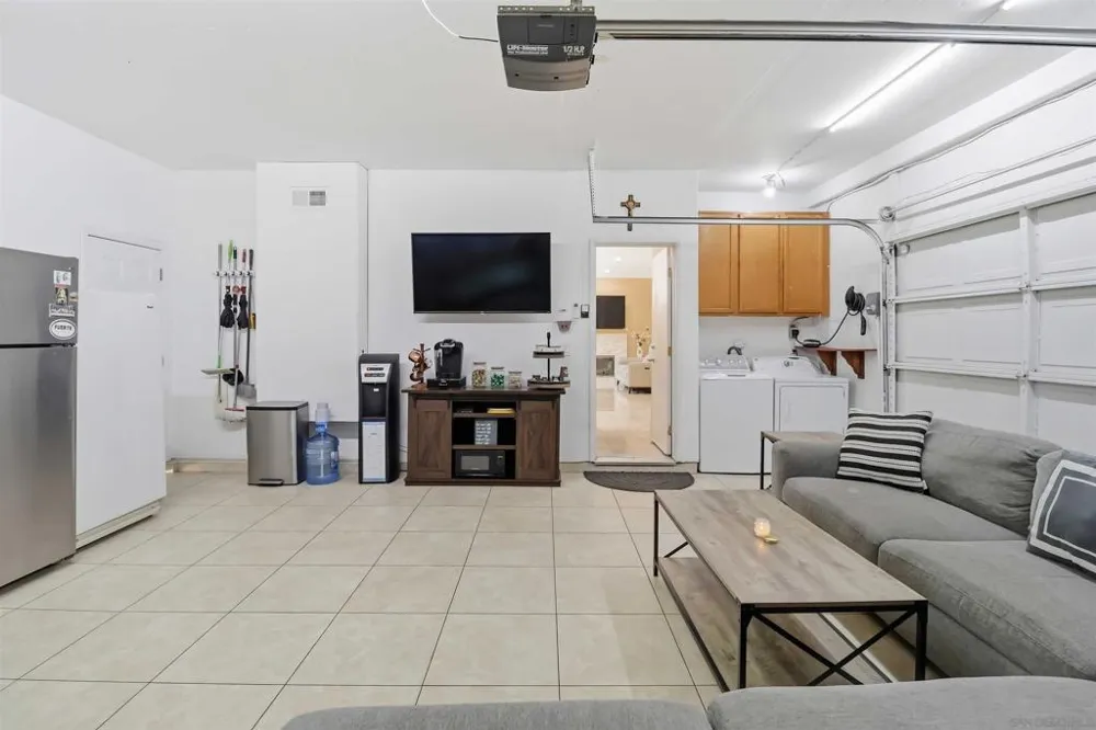 1003 Anza Ct El Cajon, CA 92020