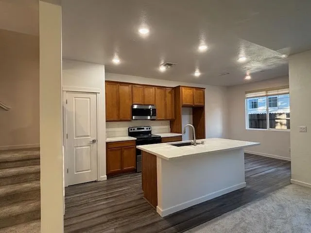269 Cinema Street Sacramento, CA 95823