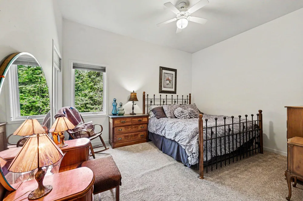 888 Ridge Road Chelsea, MI 48118