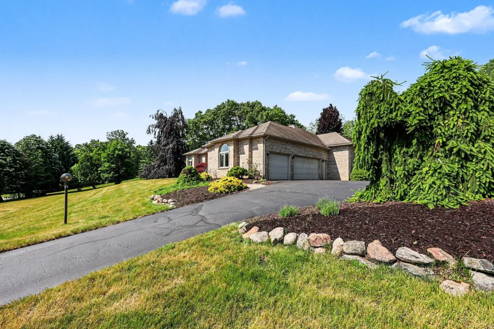 888 Ridge Road Chelsea, MI 48118