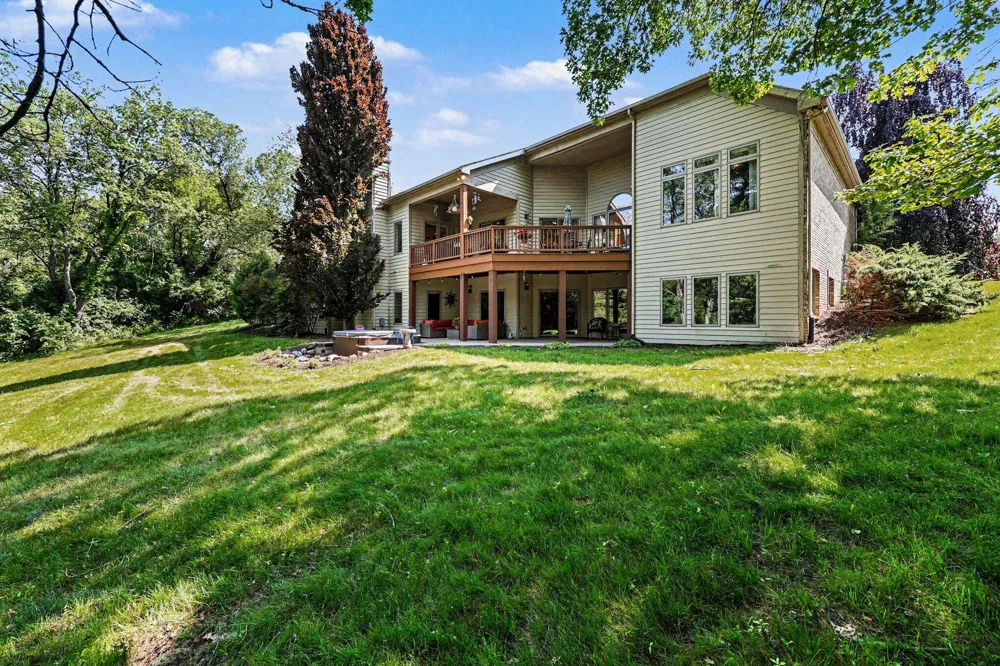 888 Ridge Road Chelsea, MI 48118