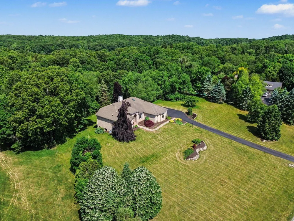 888 Ridge Road Chelsea, MI 48118