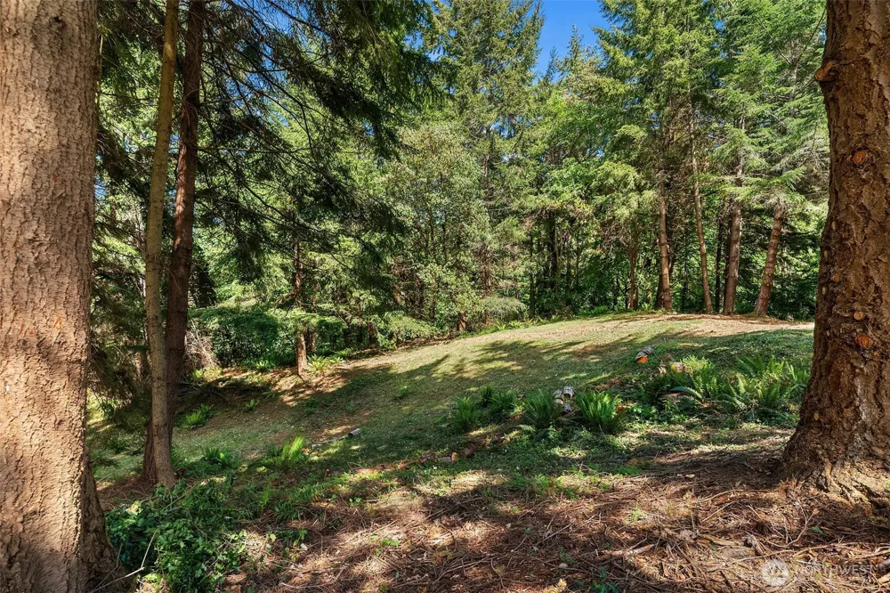 9416 SW 266th Lane Vashon, WA 98070