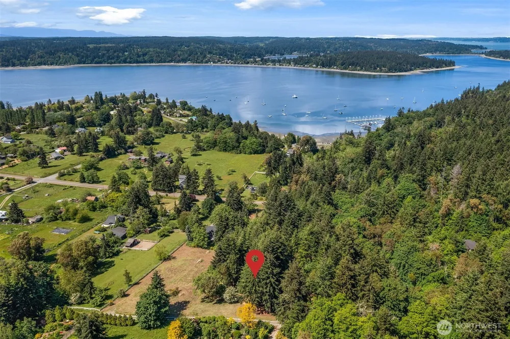 9416 SW 266th Lane Vashon, WA 98070
