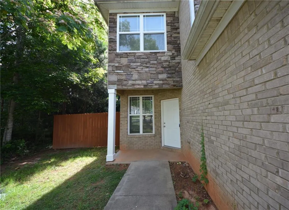 1550 Persimmon Trace Morrow, GA 30260