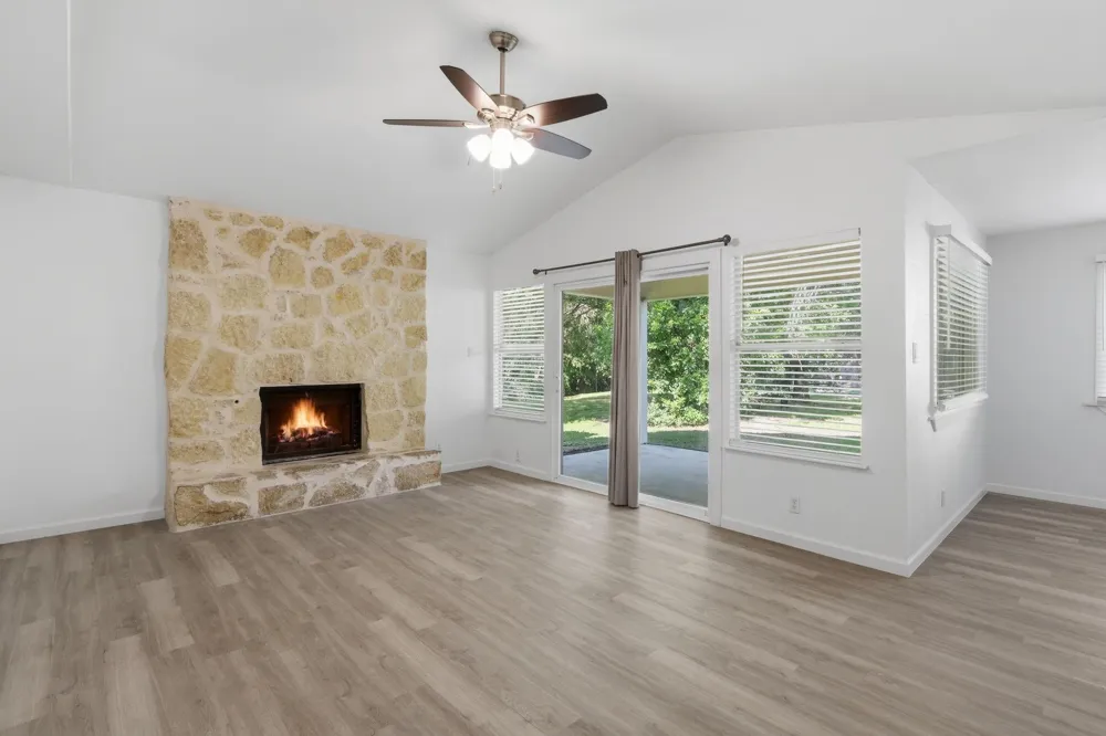 7111 Astro View Drive Austin, TX 78724