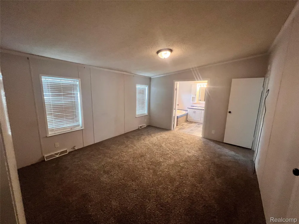 415 Weeping Willow Genesee Charter Township, MI 48506