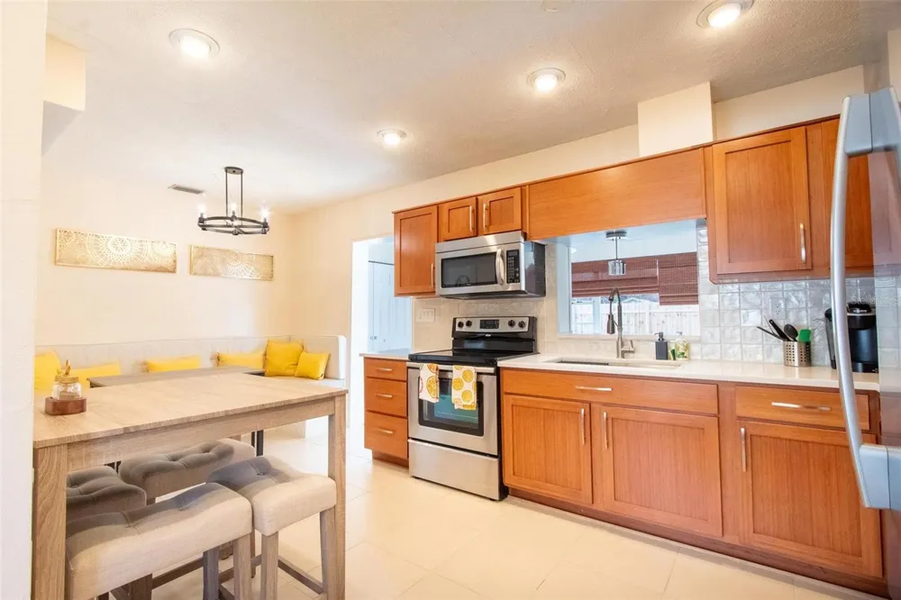 2818 E MICHIGAN STREET Orlando, FL 32806