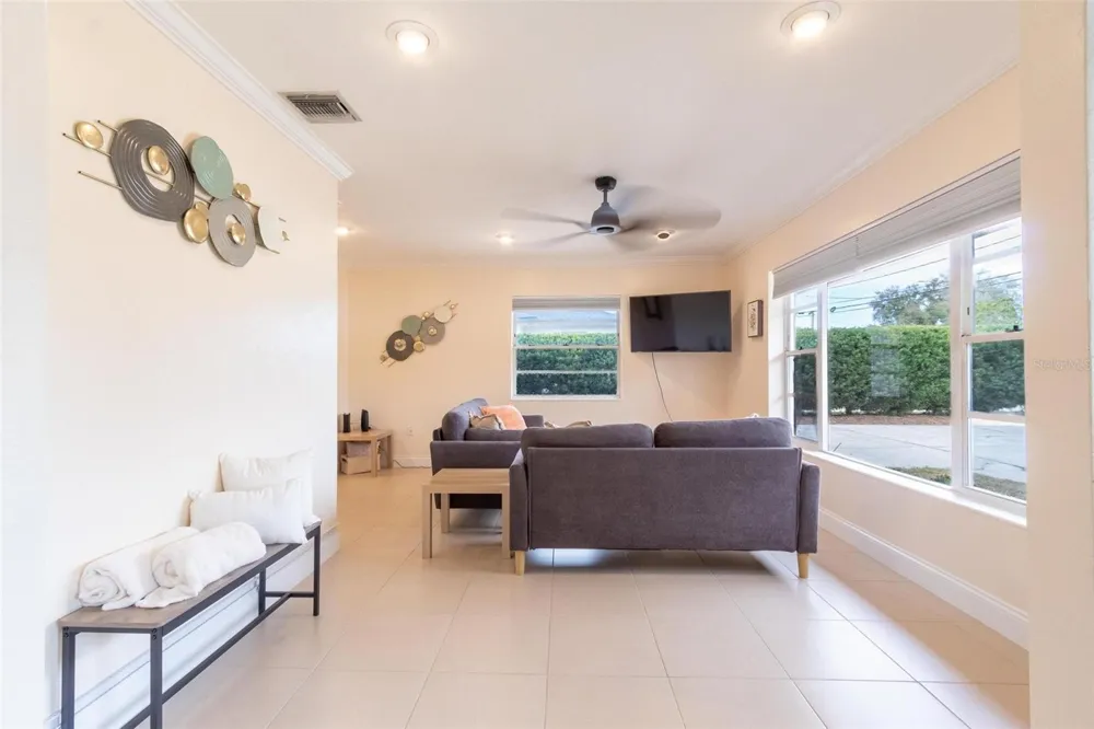 2818 E MICHIGAN STREET Orlando, FL 32806