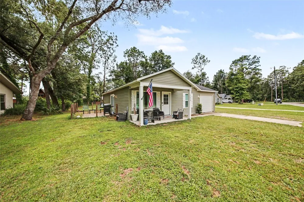 17050 SE 60TH STREET Ocklawaha, FL 32179
