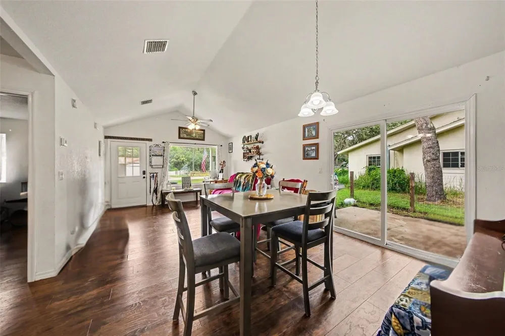 17050 SE 60TH STREET Ocklawaha, FL 32179