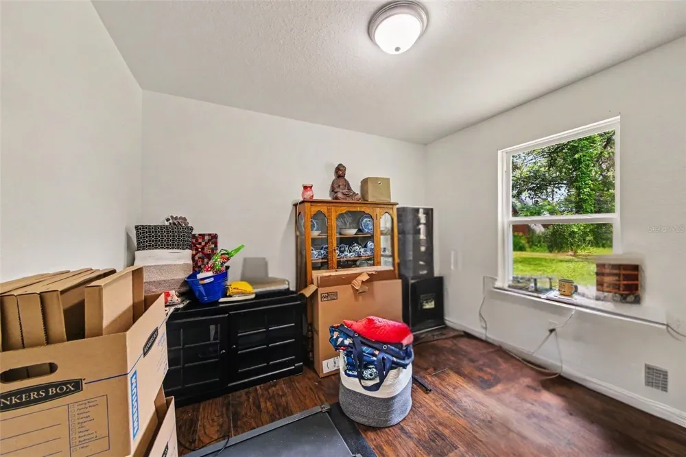 17050 SE 60TH STREET Ocklawaha, FL 32179