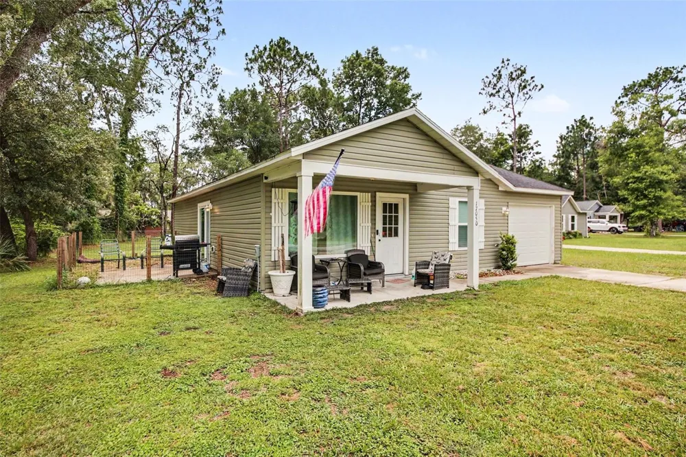 17050 SE 60TH STREET Ocklawaha, FL 32179