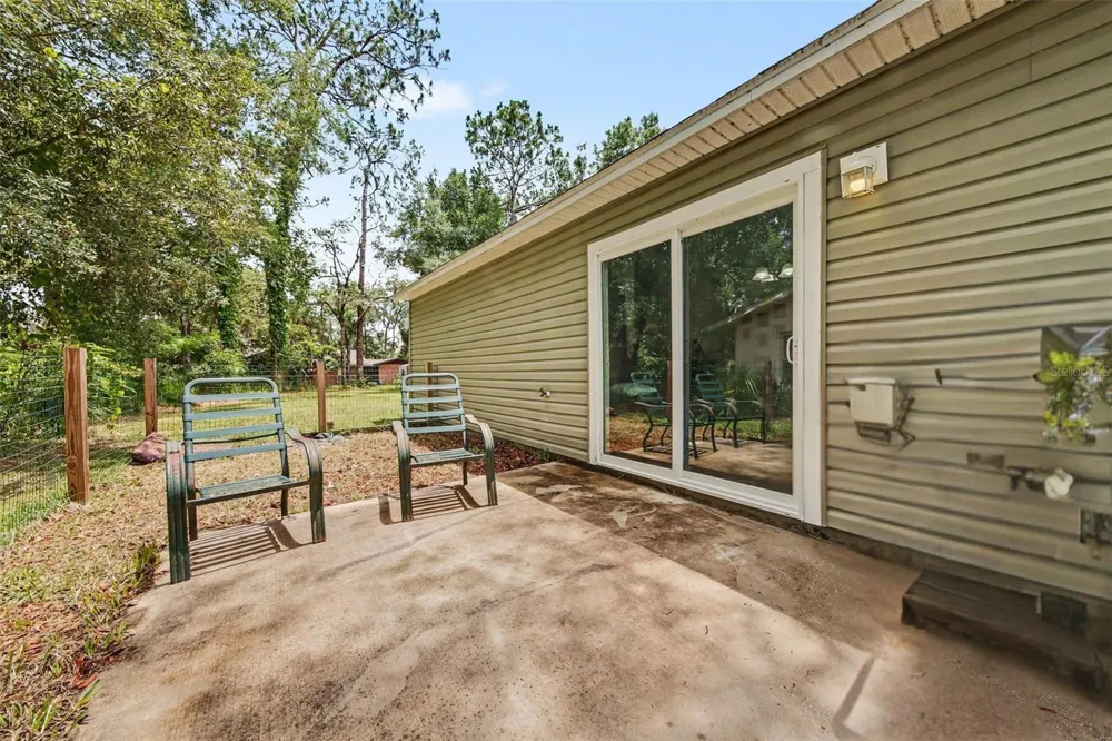 17050 SE 60TH STREET Ocklawaha, FL 32179