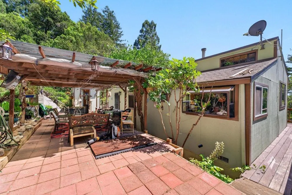 12040 Madrone Avenue Felton, CA 95018