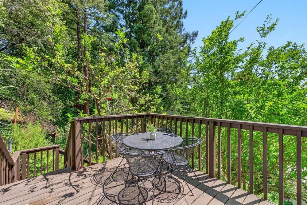 12040 Madrone Avenue Felton, CA 95018
