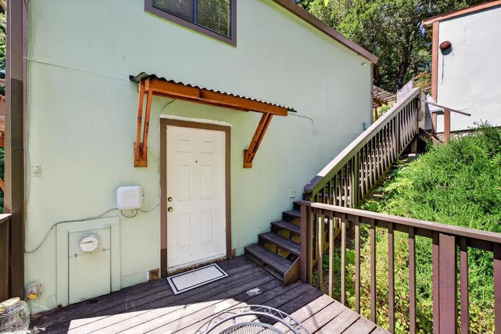 12040 Madrone Avenue Felton, CA 95018