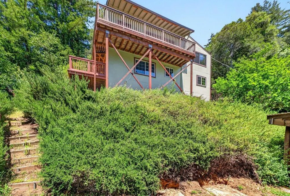 12040 Madrone Avenue Felton, CA 95018