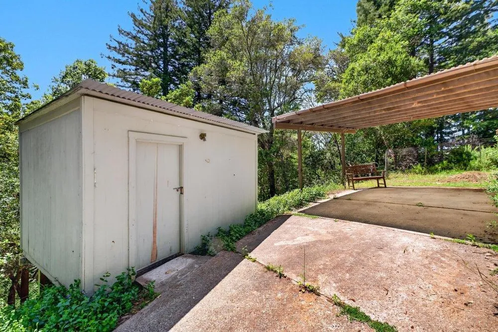 12040 Madrone Avenue Felton, CA 95018