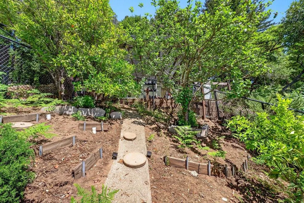 12040 Madrone Avenue Felton, CA 95018