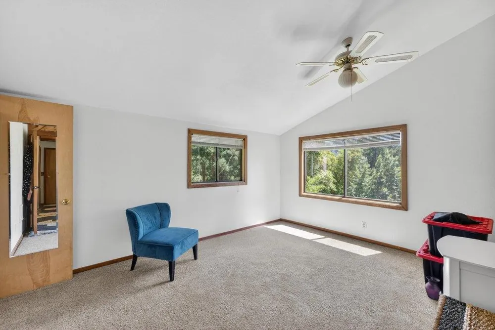 12040 Madrone Avenue Felton, CA 95018