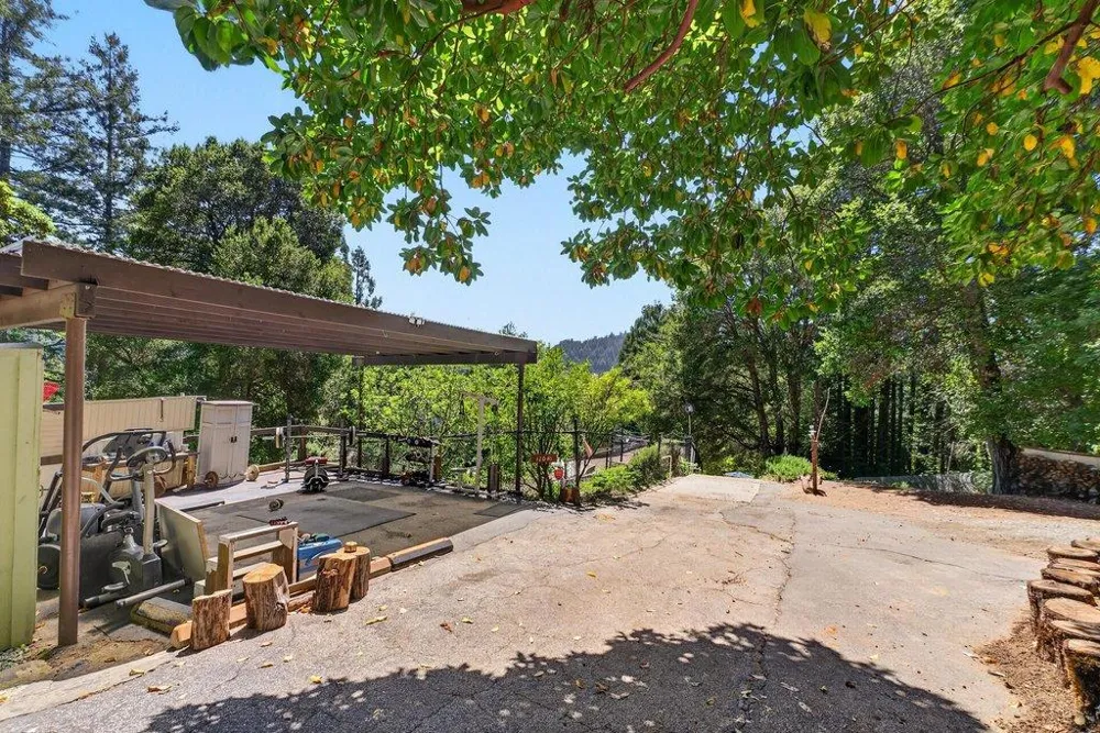 12040 Madrone Avenue Felton, CA 95018