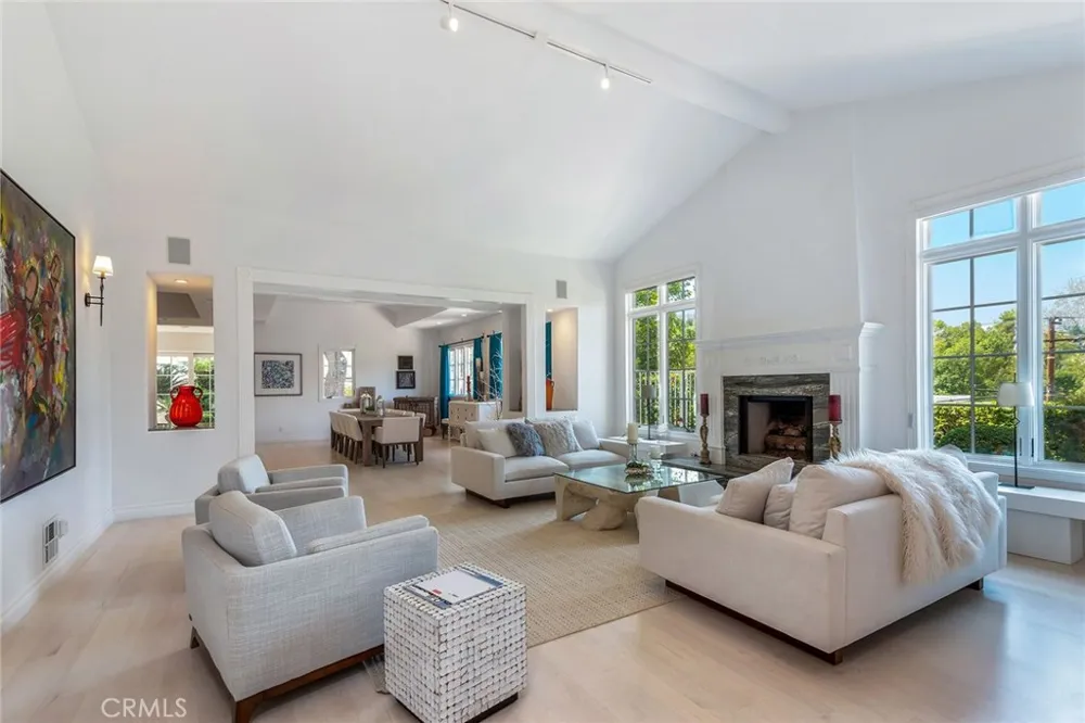 5600 ROUND MEADOW ROAD Hidden Hills, CA 91302
