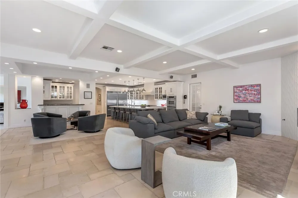 5600 ROUND MEADOW ROAD Hidden Hills, CA 91302