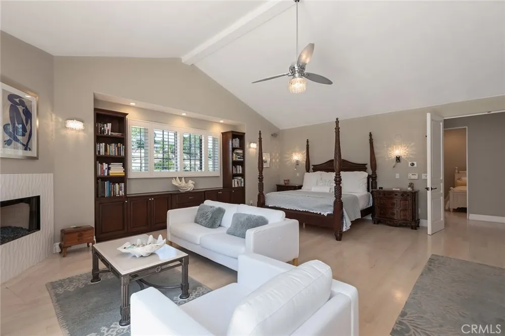 5600 ROUND MEADOW ROAD Hidden Hills, CA 91302